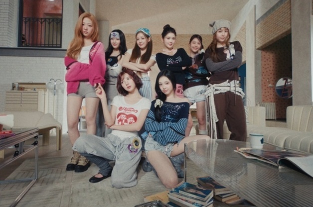 말괄량이 하츠투하츠, '루드!'로 컴백…팬미팅서 무대 최초 공개