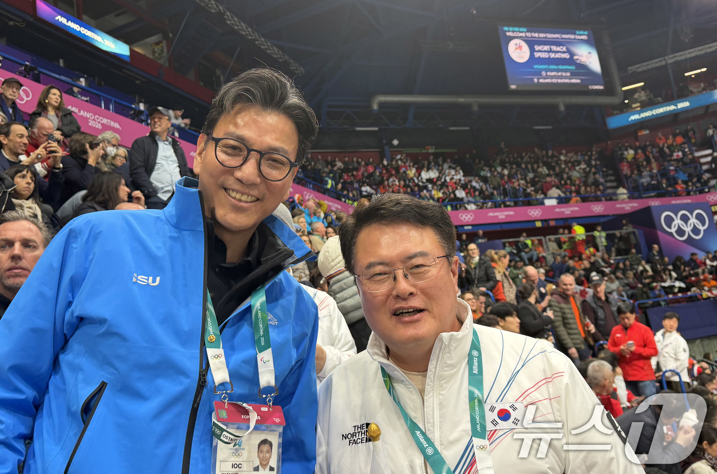 (서울=뉴스1) 박지혜 기자 = 김대현 문화체육관광부 제2차관이 20일(현지시간) 이탈리아 밀라노 아이스스케이팅 아레나에서 열린 2026 밀라노-코르티나담페초 동계올림픽 쇼트트랙 …