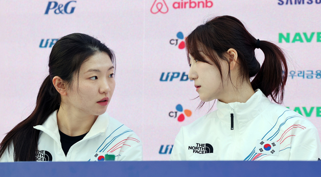 노도희의 몸 상태 묻는 심석희