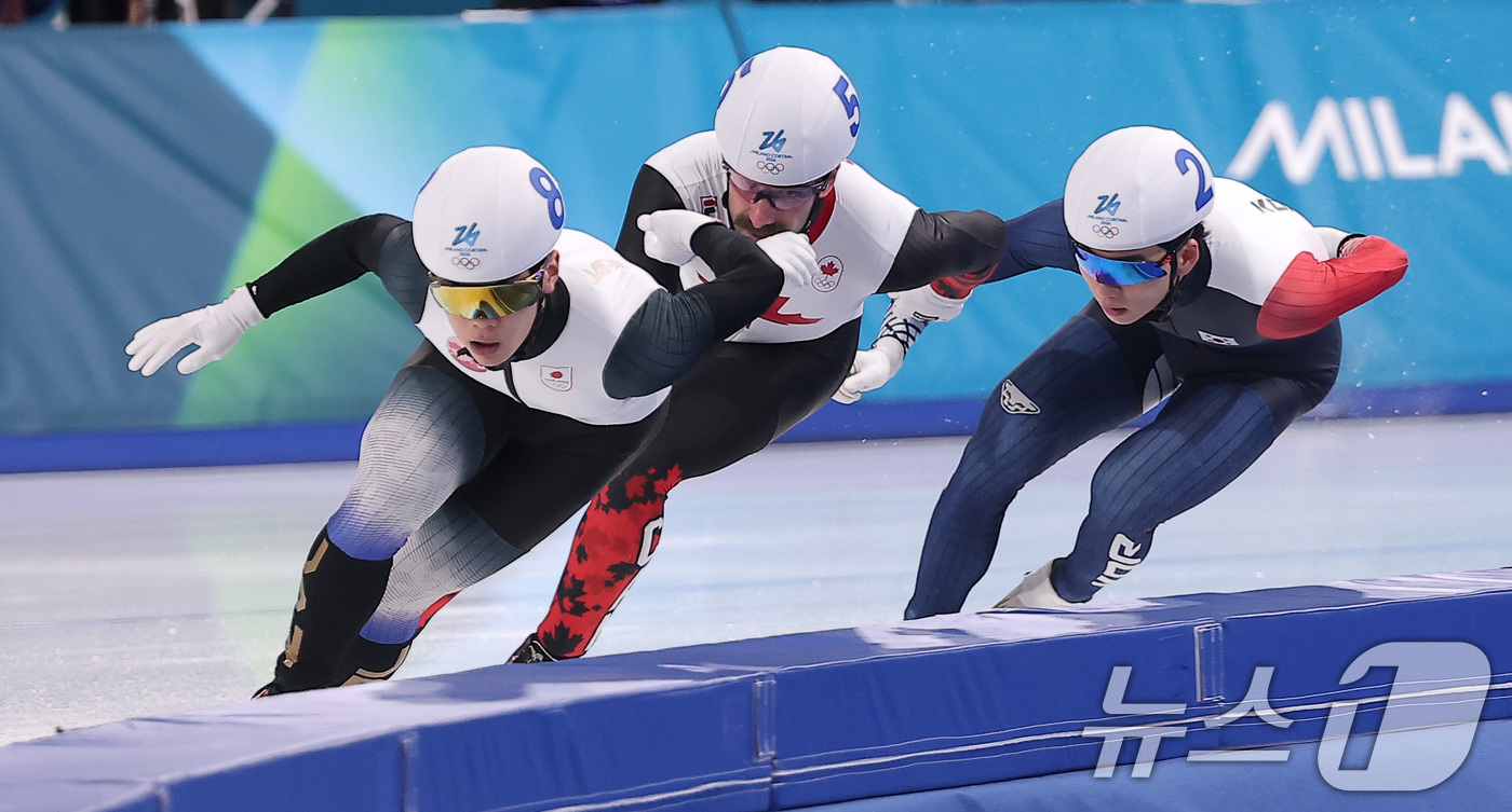 (밀라노=뉴스1) 김성진 기자 = 스피드스케이팅 정재원이 21일(현지시간) 이탈리아 밀라노 스피드스케이팅 스타디움에서 열린 2026 밀라노·코르티나담페초 동계올림픽 스피드 스케이팅 …