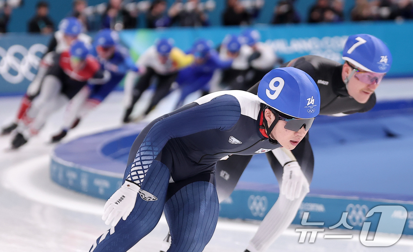 (밀라노=뉴스1) 김성진 기자 = 스피드스케이팅 조승민이 21일(현지시간) 이탈리아 밀라노 스피드스케이팅 스타디움에서 열린 2026 밀라노·코르티나담페초 동계올림픽 스피드 스케이팅 …