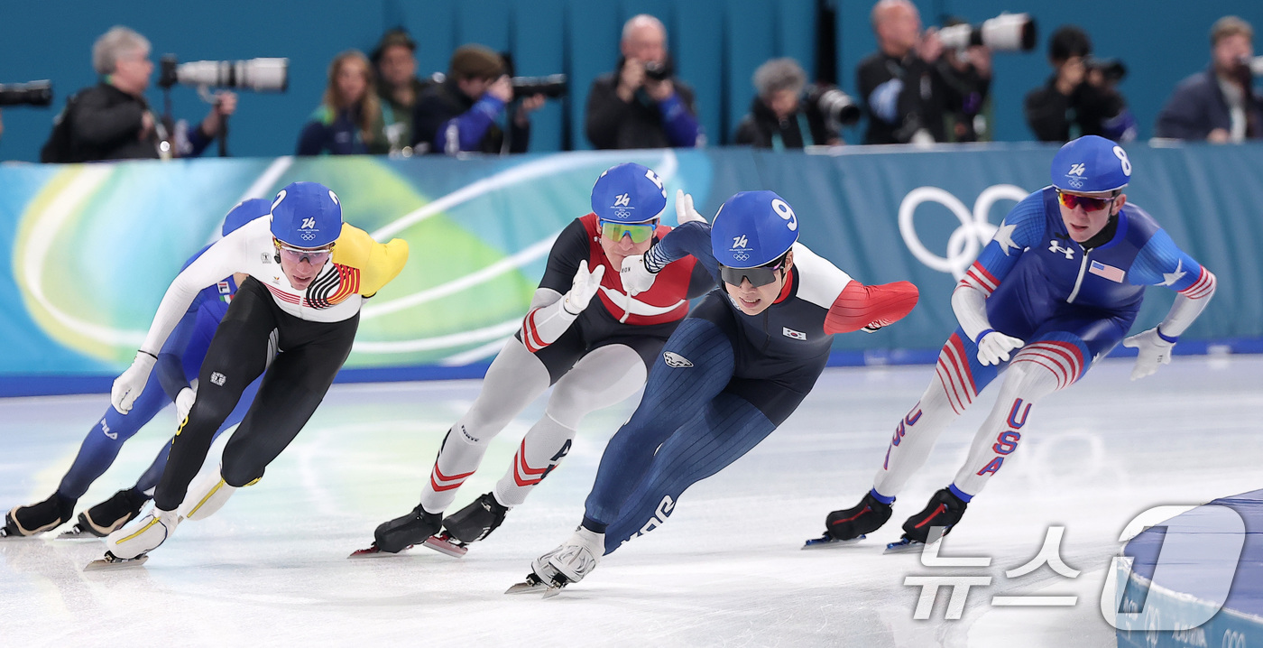 (밀라노=뉴스1) 김성진 기자 = 스피드스케이팅 조승민이 21일(현지시간) 이탈리아 밀라노 스피드스케이팅 스타디움에서 열린 2026 밀라노·코르티나담페초 동계올림픽 스피드 스케이팅 …