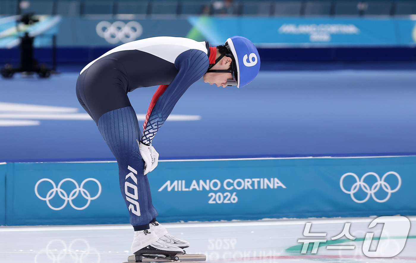 (밀라노=뉴스1) 김성진 기자 = 스피드스케이팅 조승민이 21일(현지시간) 이탈리아 밀라노 스피드스케이팅 스타디움에서 열린 2026 밀라노·코르티나담페초 동계올림픽 스피드 스케이팅 …