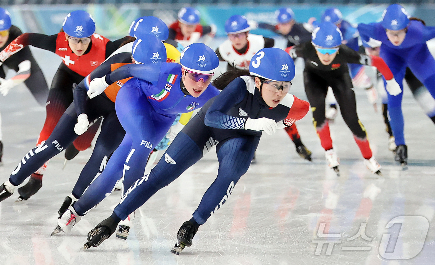 (밀라노=뉴스1) 김진환 기자 = 스피드스케이팅 박지우가 21일(현지시간) 이탈리아 밀라노 스피드스케이팅 스타디움에서 열린 2026 밀라노·코르티나담페초 동계올림픽 스피드 스케이팅 …