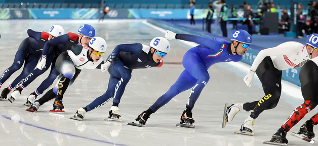 기회 엿보는 정재원