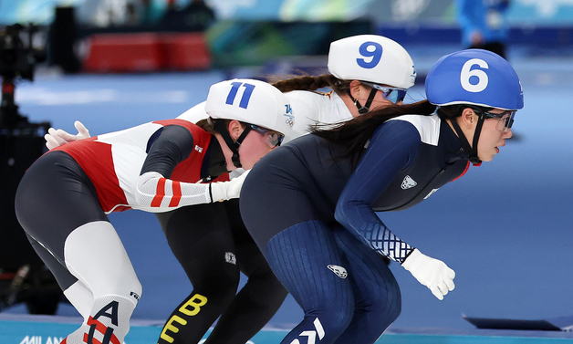 치고 나가는 박지우