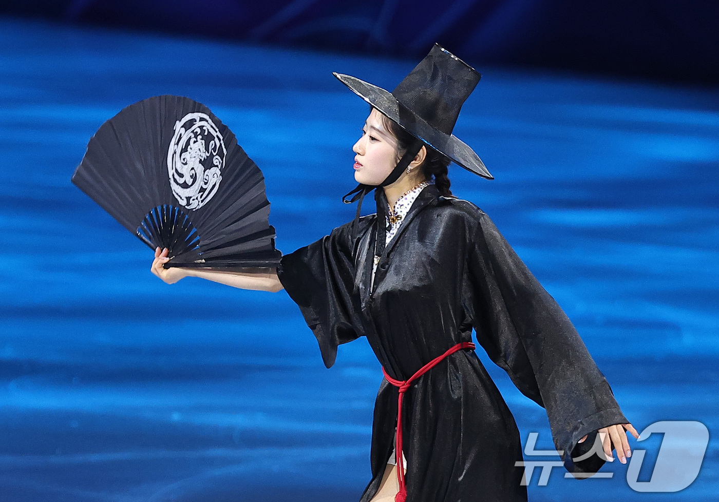 (밀라노=뉴스1) 김성진 기자 = 피겨 이해인이 21일(현지시간) 이탈리아 밀라노 아이스 스케이팅 아레나에서 열린 2026 밀라노·코르티나담페초 동계올림픽 피겨 갈라쇼에서 넷플릭스 …