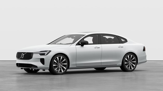 볼보 S90, '후륜 에어 서스펜션' 기본 탑재…주행 편의성 높였다