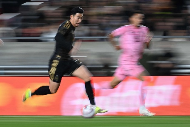 질주하는 손흥민