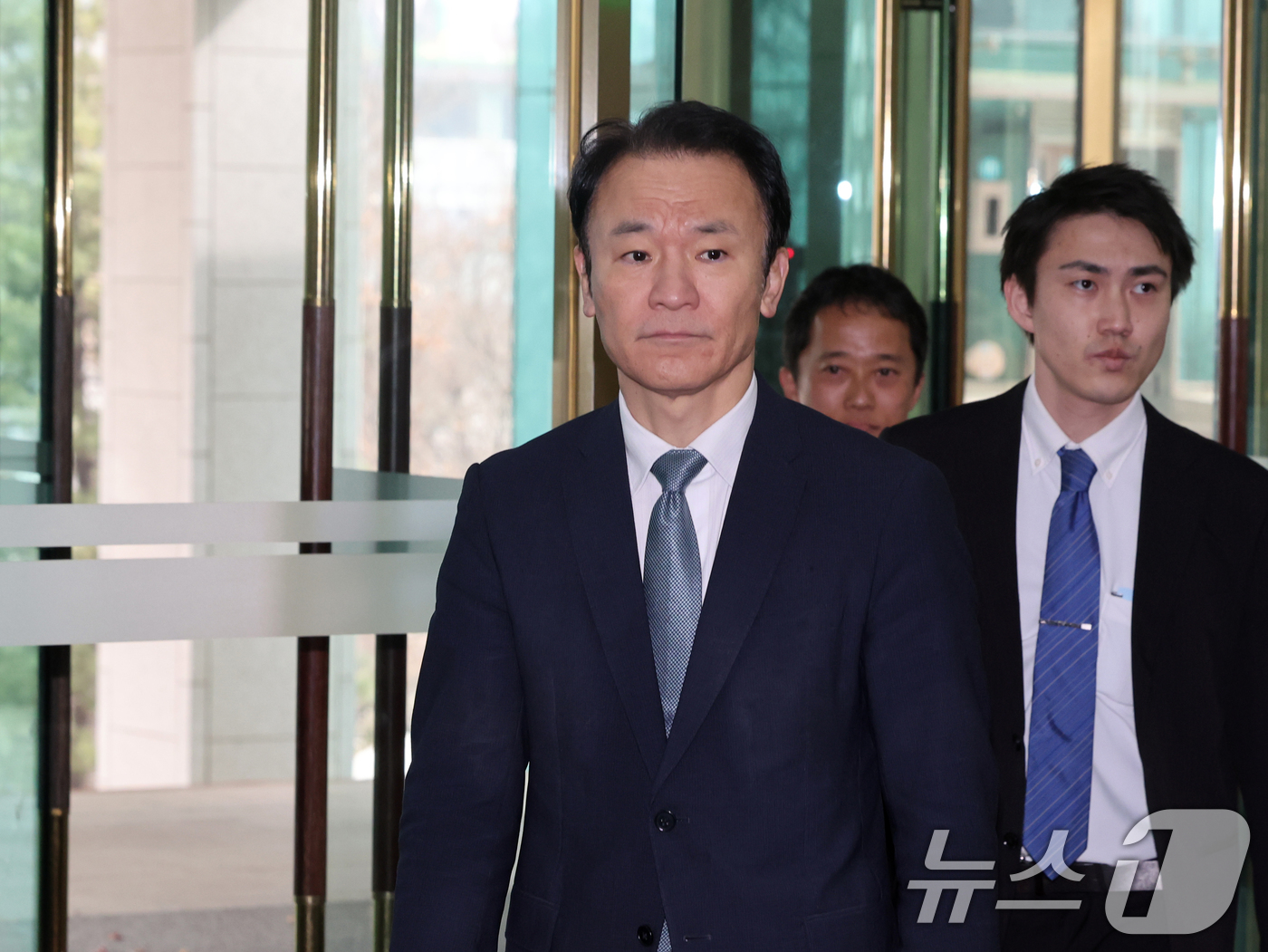 (서울=뉴스1) 황기선 기자 = 마츠오 히로타카 주한일본대사관 총괄공사가 22일 서울 종로구 외교부 청사로 초치되고 있다.정부는 이날 일본 시마네현의 '다케시마의 날' 행사와 반복 …