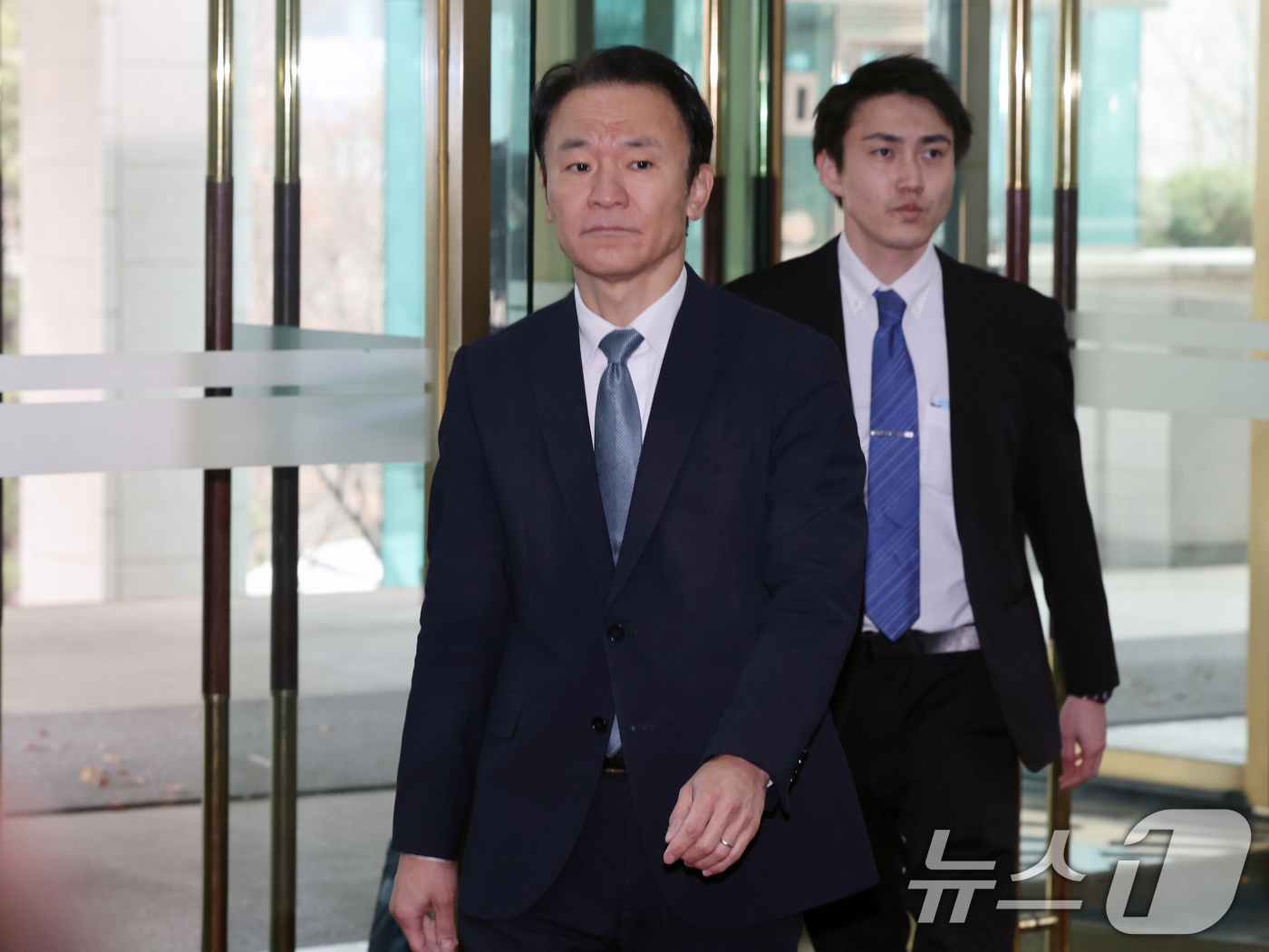 (서울=뉴스1) 황기선 기자 = 마츠오 히로타카 주한일본대사관 총괄공사가 22일 서울 종로구 외교부 청사로 초치되고 있다.정부는 이날 일본 시마네현의 '다케시마의 날' 행사와 반복 …