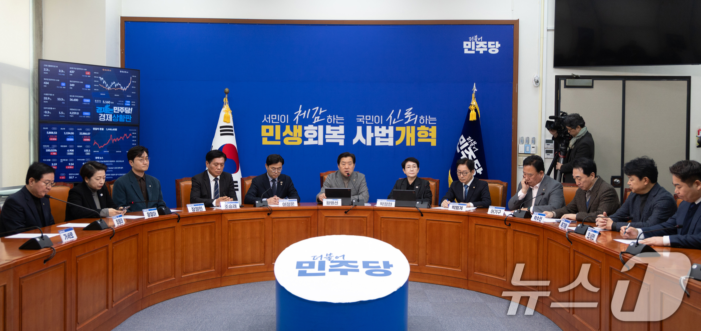 (서울=뉴스1) 이승배 기자 = 22일 서울 여의도 국회에서 열린 더불어민주당 충남대전 통합특별위원회 기자회견에서 황명선 상임위원장이 발언하고 있다. 2026.2.22/뉴스1