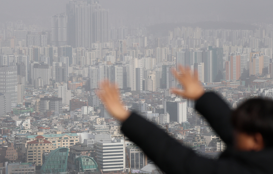 투자용 주택 대출 순차적 규제…임대시장 구조까지 손본다