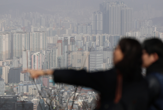 강남 아파트값 2년만에 하락 전환하나