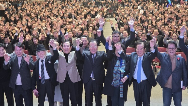 전남광주특별시장 출마 이개호, 광주서 출판기념회…세과시