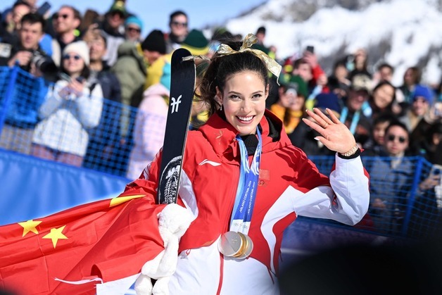 中 구아이링, 마지막 날 金…프리스타일 스키 최다 메달리스트 등극[올림픽]