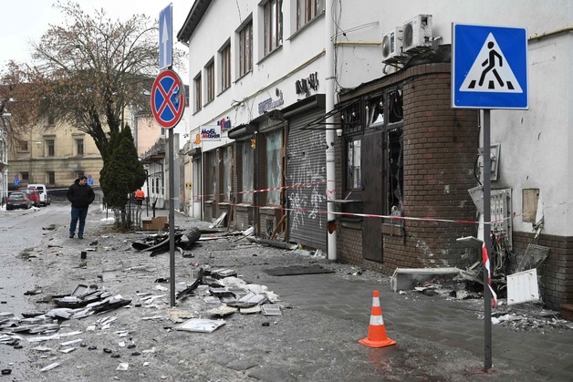 우크라 서부 르비우 폭발테러에 23세 여경 사망…"러시아 배후"