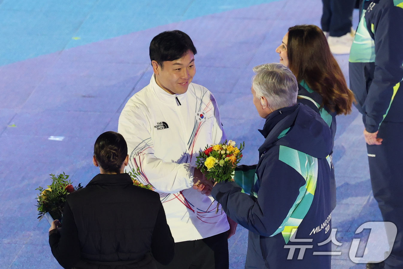 (베로나=뉴스1) 김진환 기자 = 원윤종 신임 국제올림픽위원회(IOC) 선수위원이 22일(현지시간) 이탈리아 베로나 올림픽 아레나에서 열린 2026 밀라노·코르티나담페초 동계올림픽 …