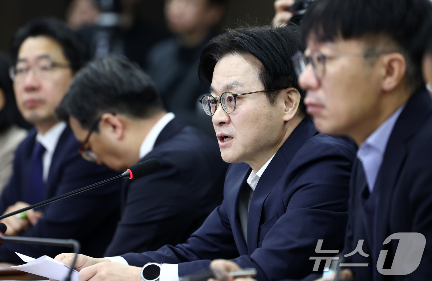 (서울=뉴스1) 최지환 기자 = 김정관 산업통상부 장관이 23일 오전 서울 중구 한국산업기술기획평가원 회의실에서 열린 미국 IEEPA(국제비상경제권한법) 관세 판결 관련 민관합동 …