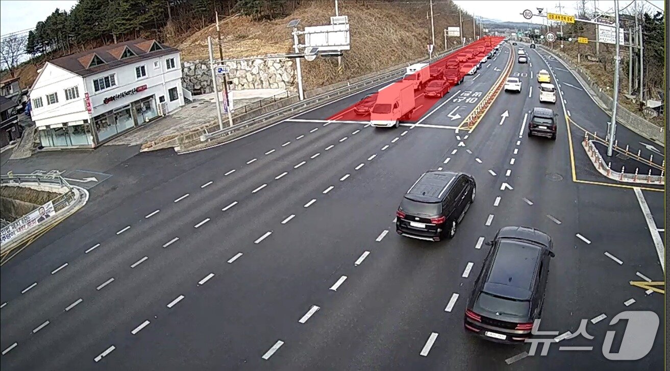 본문 이미지 - 적용 전 차량 대기열.(강릉시 제공, 재판매 및 DB 금지) 2026.2.23/뉴스1