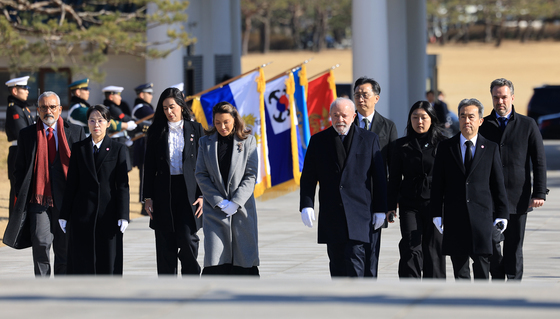 국립서울현충원 방문하는 브라질 대통령