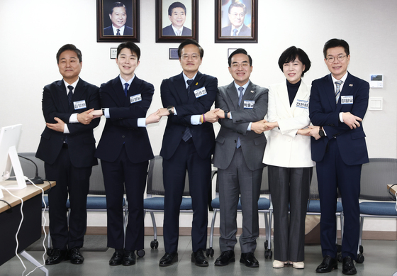 손 맞잡은 민주당 서울시장 후보들