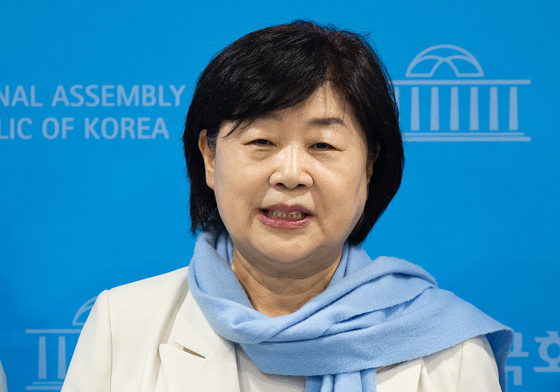 서영교 "서울시장 불출마, 더 큰 승리 위해 여정 중단"