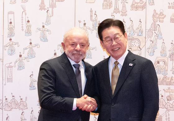 룰라 브라질 대통령 손 잡은 이재명 대통령