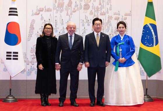 기념촬영하는 한-브라질 대통령 부부