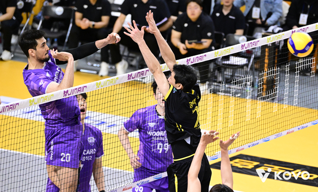 프로배구 6라운드 돌입…남자부는 3위 경쟁, 여자부는 선두권서 삼파전