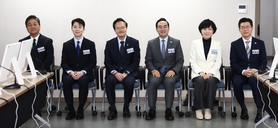 민주 서울시장 후보 6인 공관위 면접…'시정 비전' 경쟁