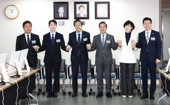 손 맞잡은 민주당 서울시장 후보들