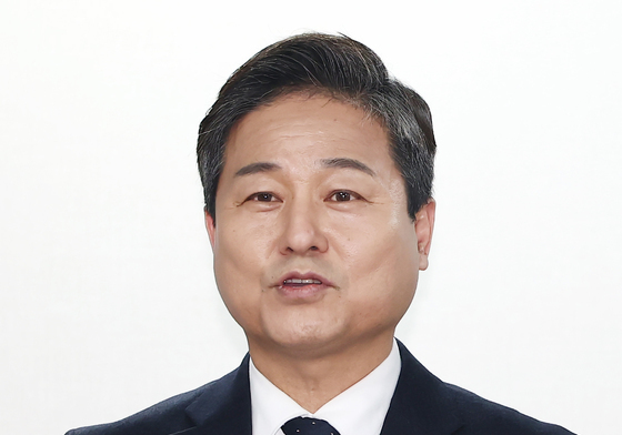 광역단체장 후보자 면접서 인사말 하는 김영배 의원