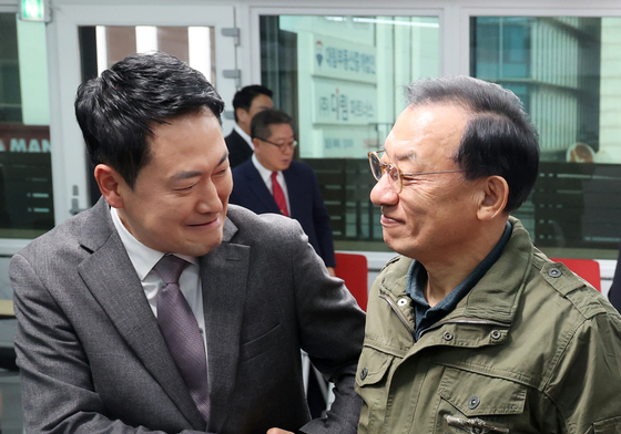 손 맞잡은 장동혁·이정현