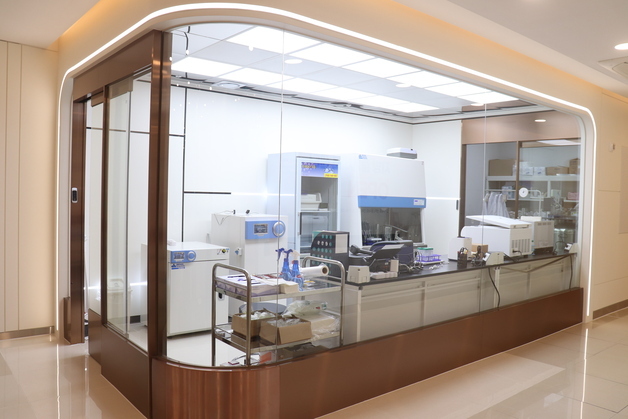 "실로 당기고 셀로 체우자"…줄기세포 기반 실리프팅 '눈길'