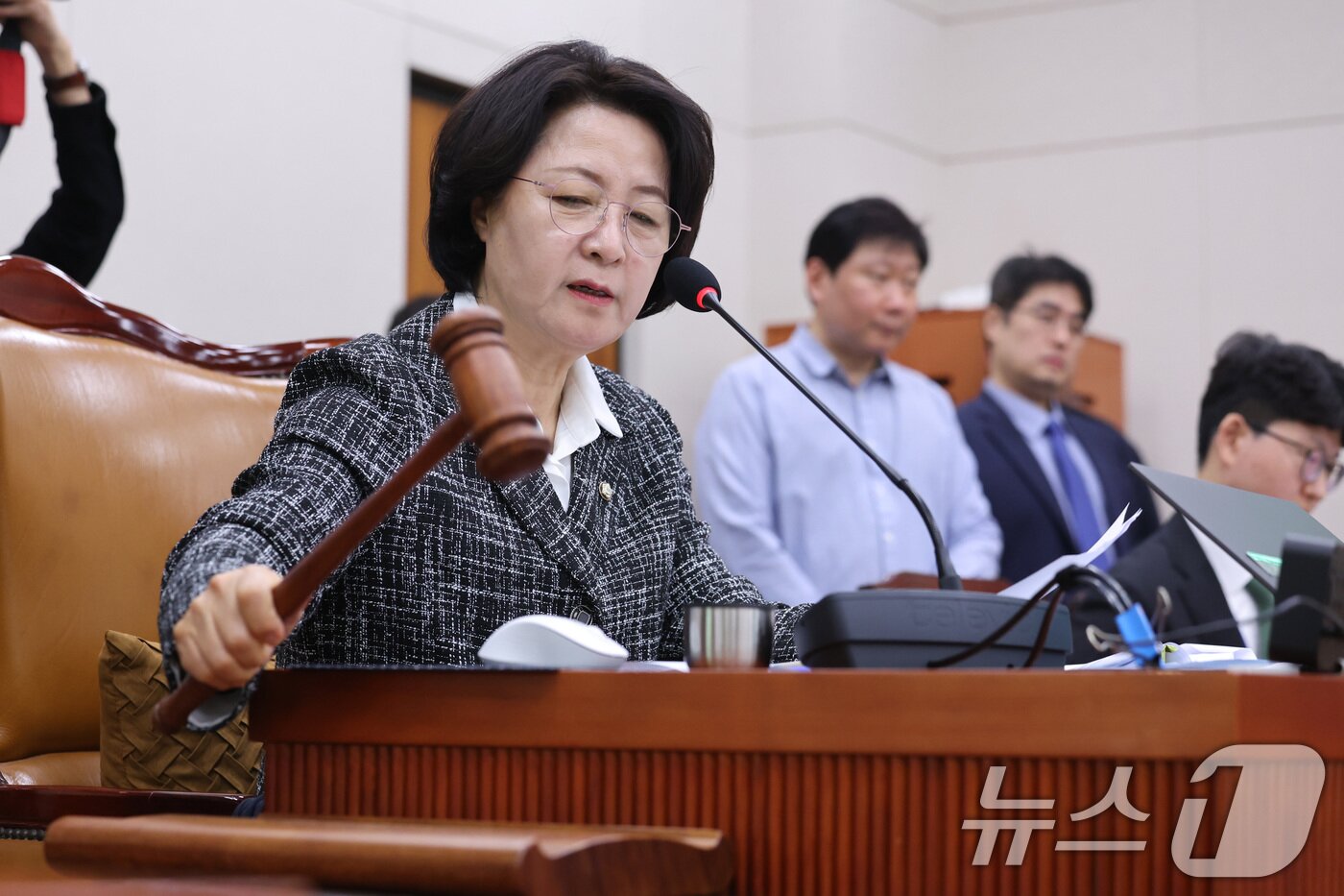 본문 이미지 - 추미애  국회 법제사법위원장. 2026.2.23 ⓒ 뉴스1 신웅수 기자