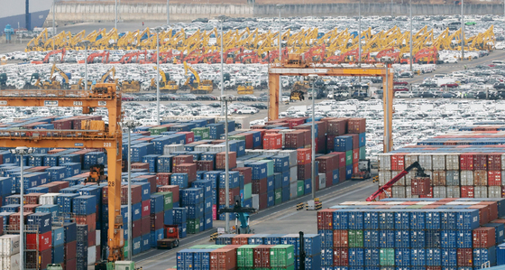 [속보] 1월 생산 1.3% 감소…소비 2.3%·투자 6.8% 증가