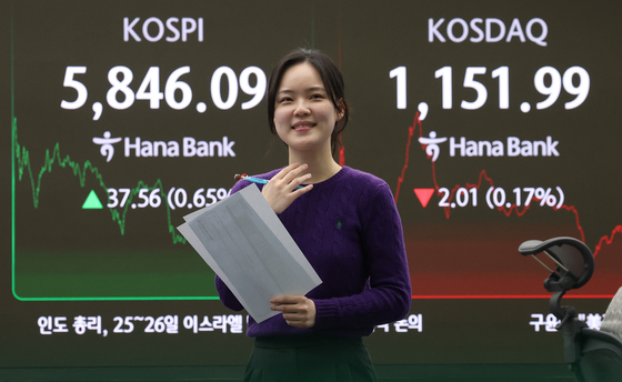 LG전자·삼성전기 52주 신고가, 전기·전자 업종 강세[핫종목](종합)