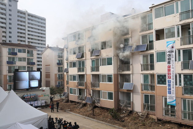 스프링클러 없는 897만세대 연기감지기 확산…노후주택 화재 막는다