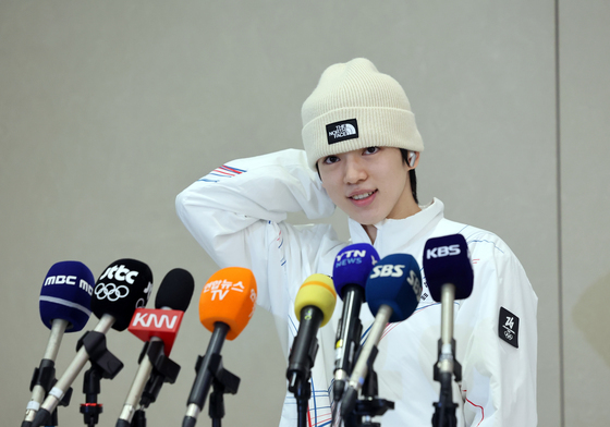 차준환 '쑥스럽네요'