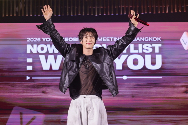 윤서빈, 태국 팬미팅 성료…방콕 뜨겁게 달궜다