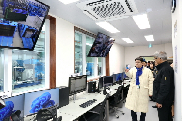 '수소저장용기 시험평가' 본격 가동…전주시 "기업성장 견인 역할"