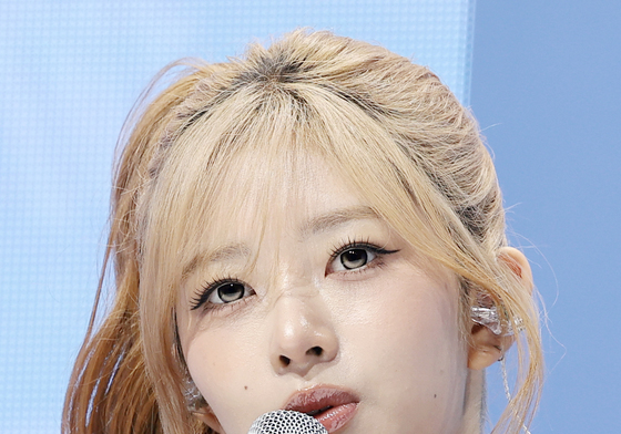 컴백 인사하는 아이브 레이