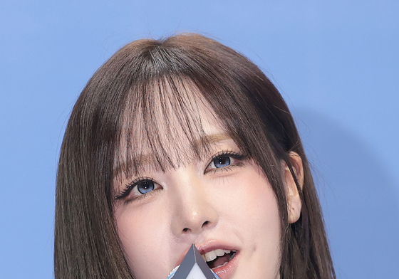 컴백 인사하는 아이브 리즈