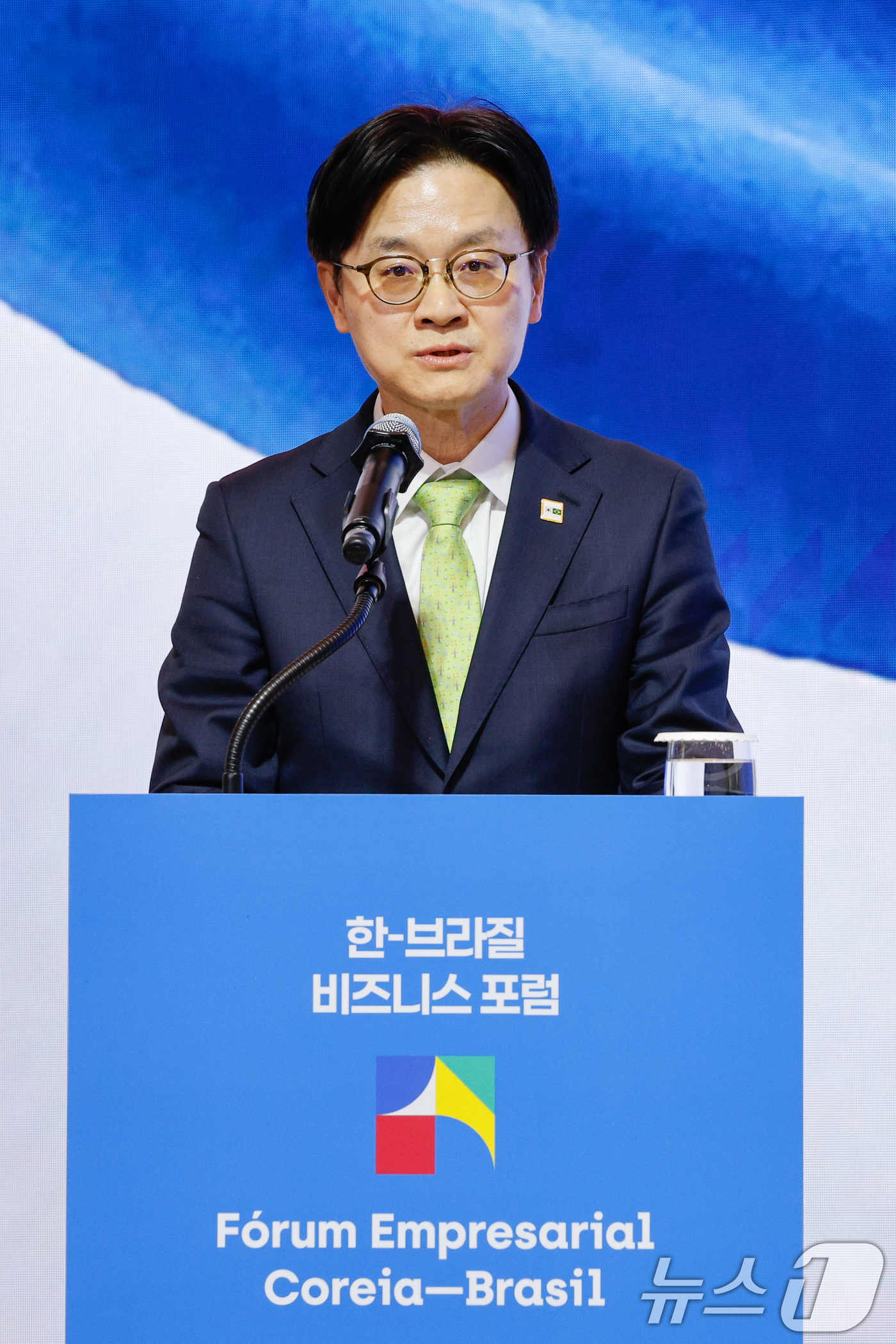 (서울=뉴스1) 안은나 기자 = 김정관 산업통상부 장관이 23일 오후 서울 중구 롯데호텔에서 열린 한-브라질 비지니스 포럼에 참석해 축사를 하고 있다. 2026.2.23/뉴스1