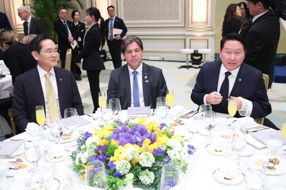 브라질 대통령 환영 만찬 참석한 이재용·최태원 회장