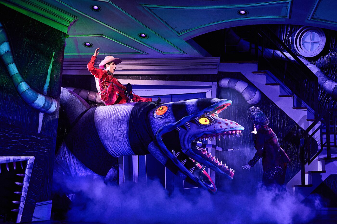 본문 이미지 - 2025-26 뮤지컬 비틀쥬스_공연사진 17_김준수_제공 CJ ENM