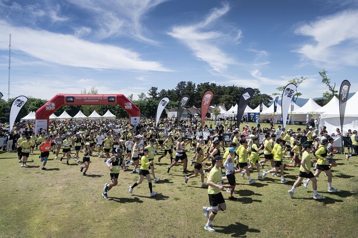 본문 이미지 - 2025년 TNF 코리아 10km 부문 스타트 모습(노스페이스 제공)