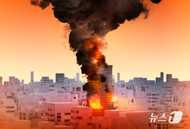 분당 7층짜리 근린생활시설서 큰 불…'대응 1단계' 진화 중