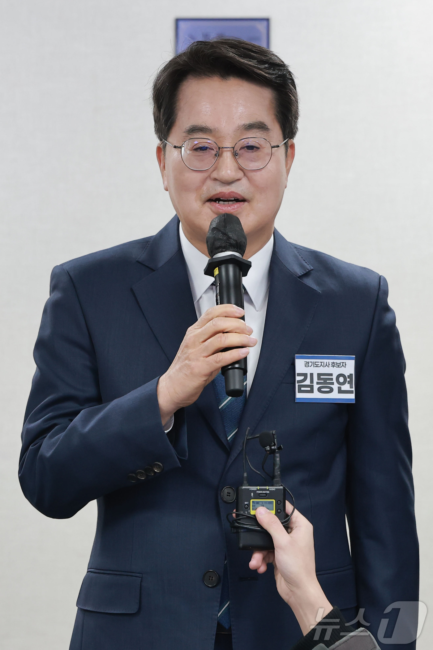 (서울=뉴스1) 이광호 기자 = 6·3 지방선거 경기도지사에 도전하는 김동연 경기도지사가 24일 서울 영등포구 여의도 더불어민주당 중앙당사에서 열린 광역단체장 후보 면접에 참석, …